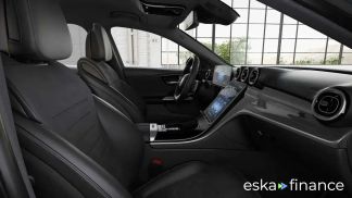 Lízing Sedan MERCEDES C 300 2023