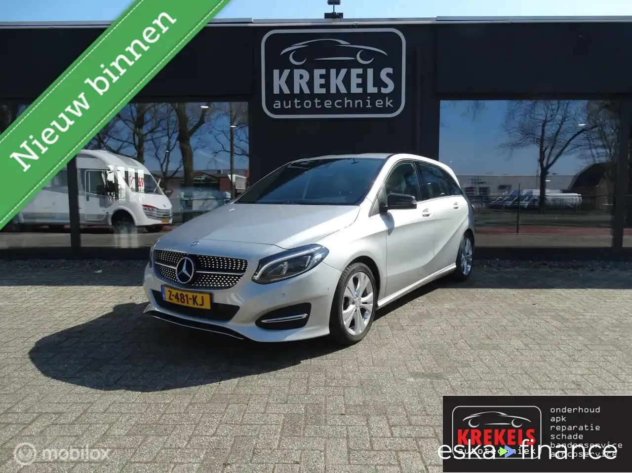 Financování Hatchback MERCEDES B 200 2016
