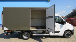 Speciální nákladní automobil Renault Master 2018