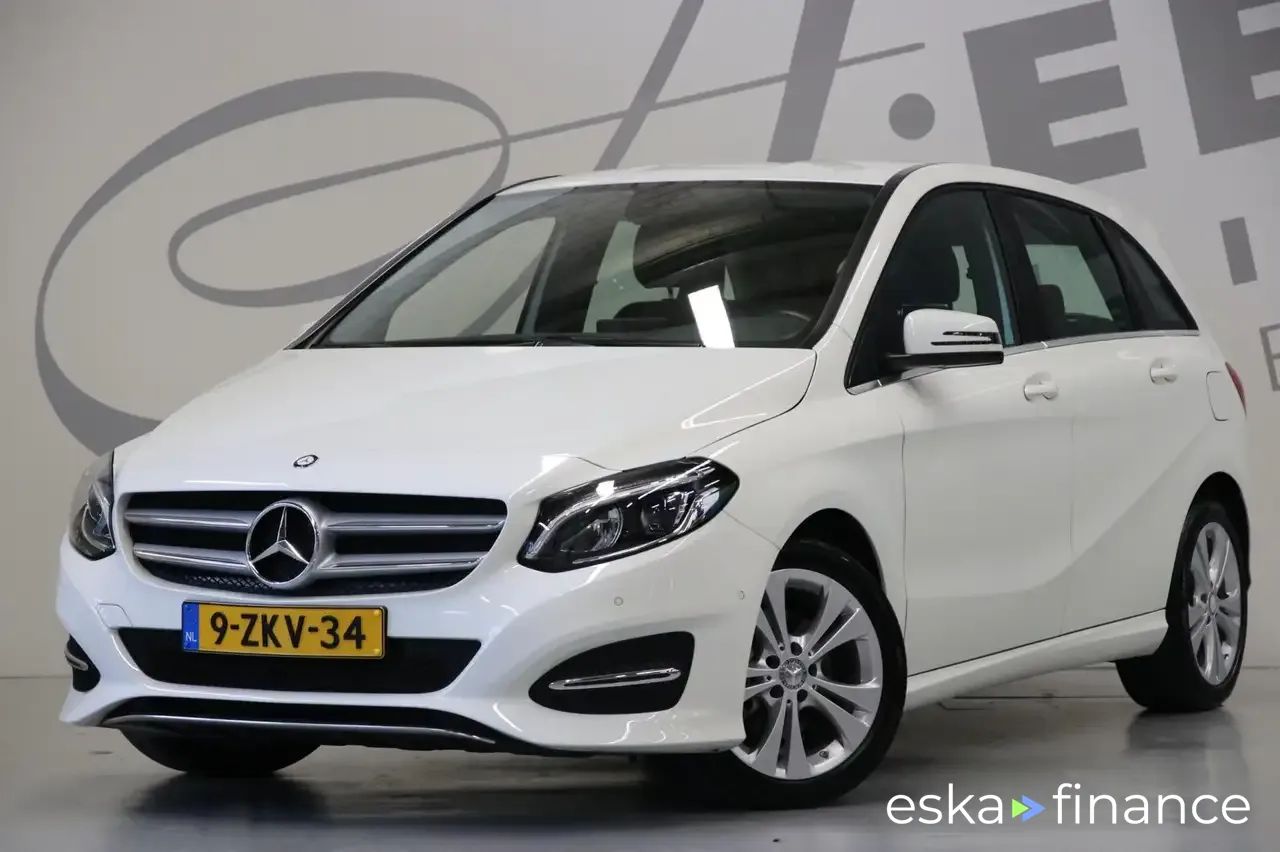 Lízing Osobná doprava MERCEDES B 180 2015