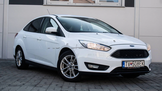 Lízing Sedan Ford Focus 2016