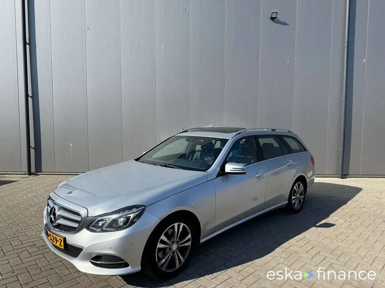 Leasing Wagon MERCEDES E 220 2014