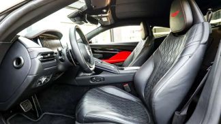 Financování Kupé Aston Martin DB12 2023