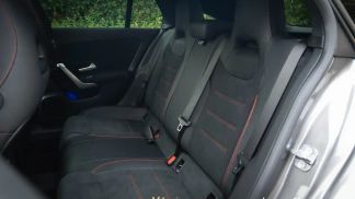 Lízing Kombi MERCEDES CLA 250 2022