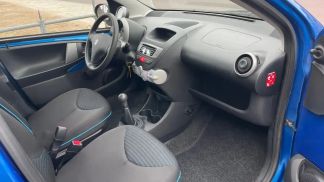 Leasing Hatchback Peugeot 107 2013