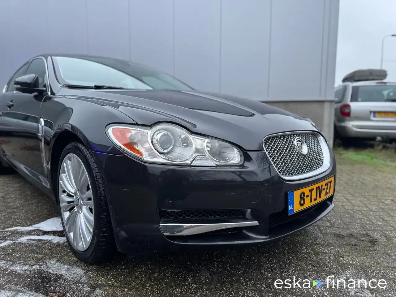 Lízing Sedan Jaguar XF 2011