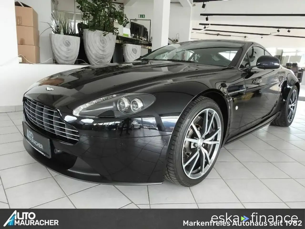 Finansowanie Coupé Aston Martin V8 2016