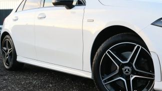 Lízing Hatchback MERCEDES A 250 2020