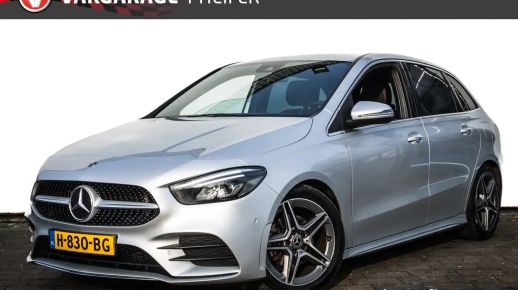 MERCEDES B 180 2019