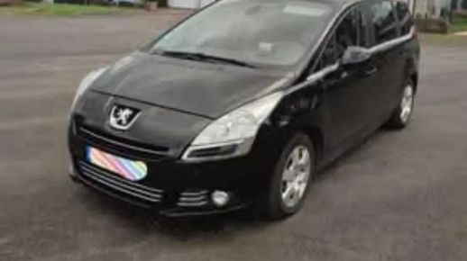 Peugeot 5008 2011