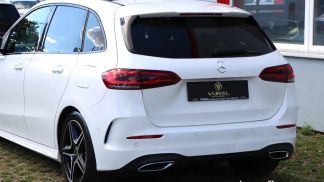 Lízing Hatchback MERCEDES B 200 2020