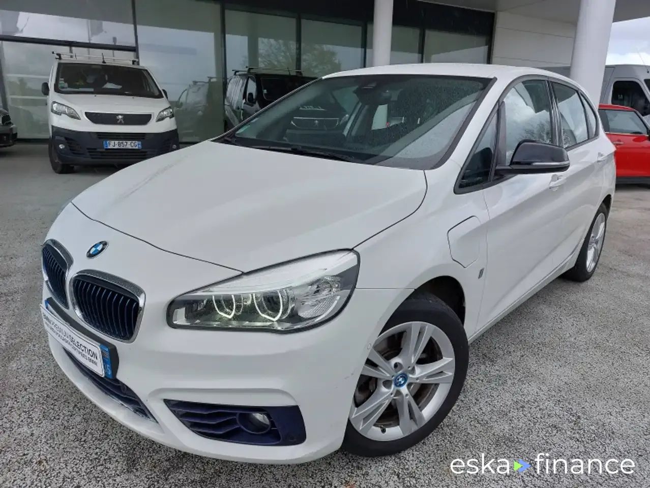 Leasing Le transport des passagers BMW 225 2017