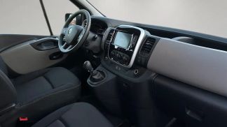 Lízing Hatchback Renault Trafic 2016