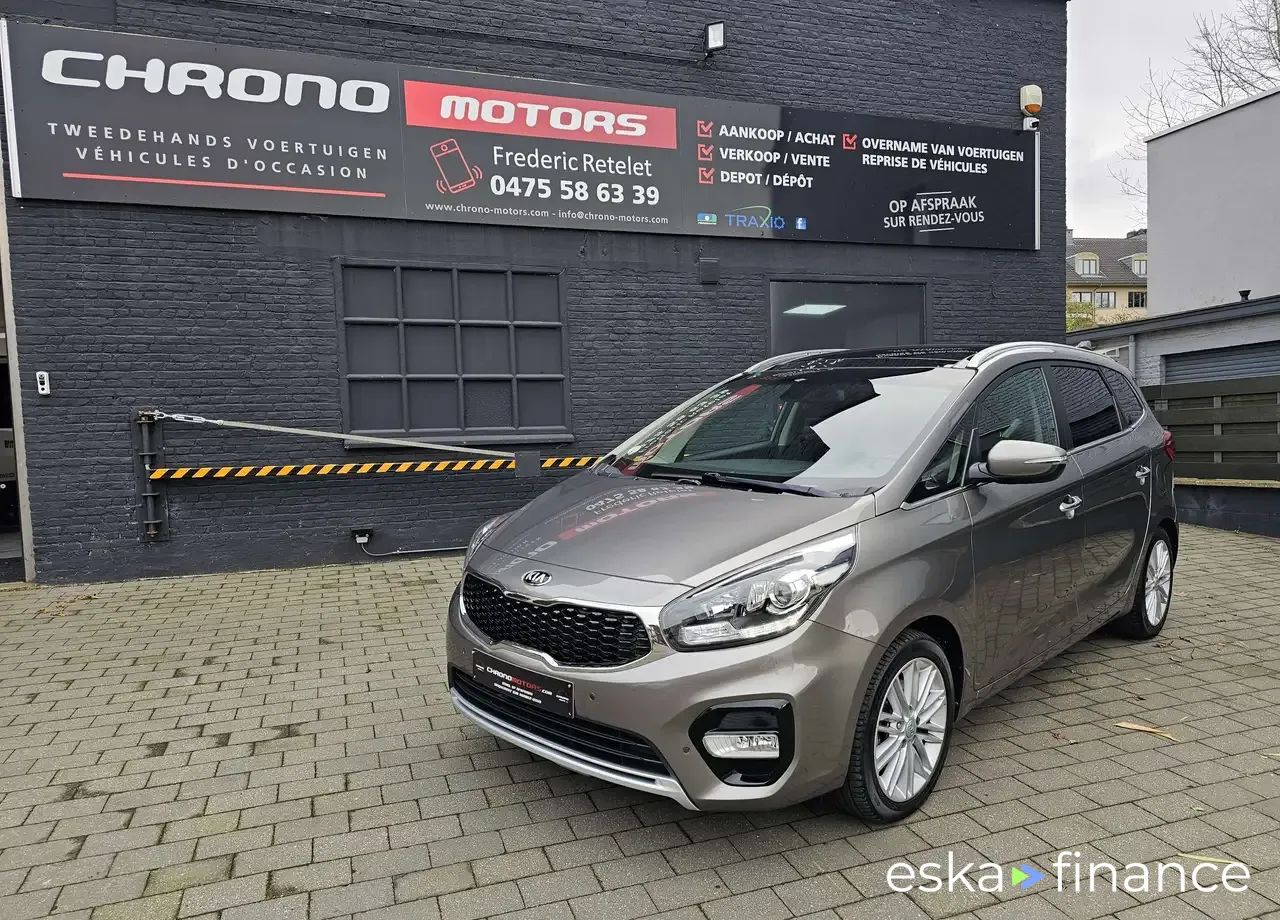 Lízing Hatchback Kia Carens 2018
