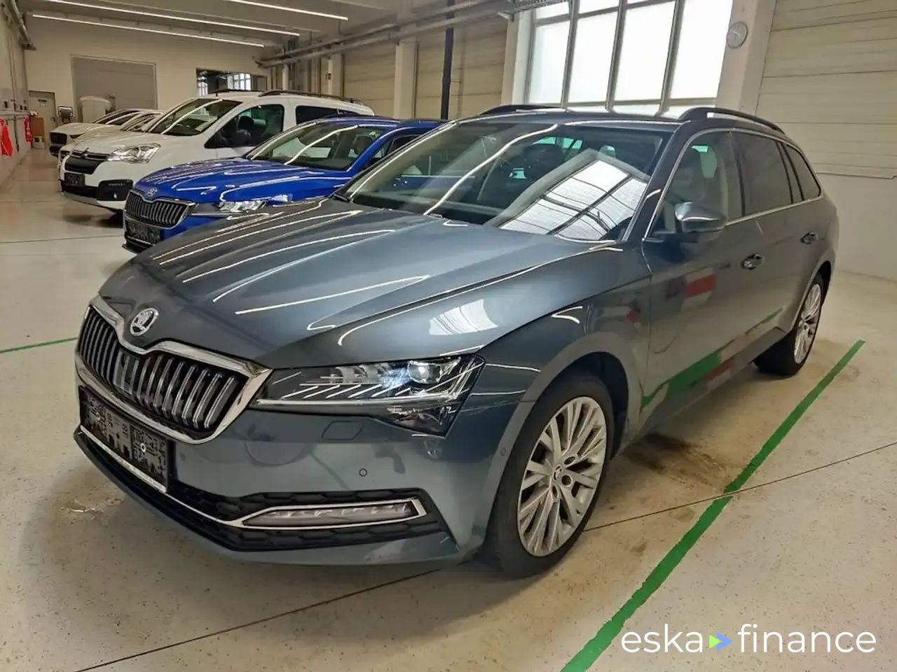 Wóz Skoda Superb 2020