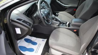 Lízing Sedan Ford Focus 2011
