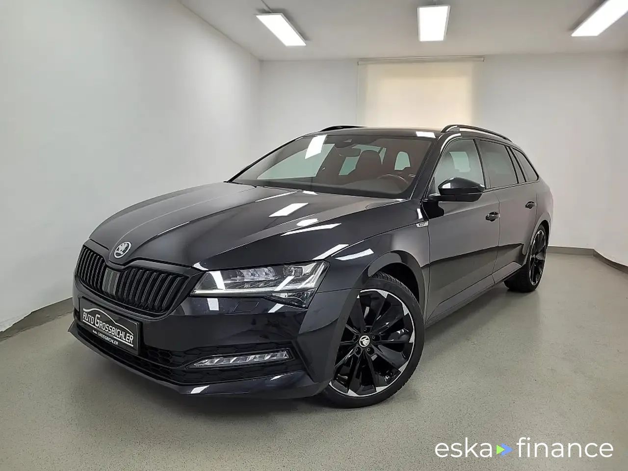 Wóz Skoda Superb 2022