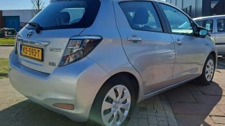 Leasing Hatchback Toyota Yaris 2012