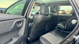 Lízing Hatchback Toyota Auris 2015