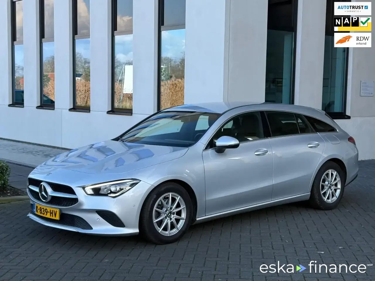 Finansowanie Wóz MERCEDES CLA 180 2021