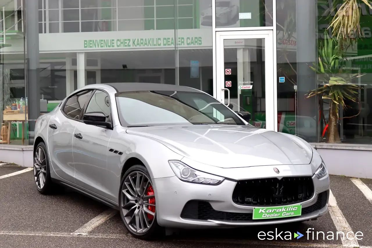 Finansowanie Sedan Maserati Ghibli 2018