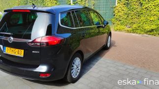 Lízing Hatchback Opel Zafira Tourer 2014