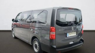 Lízing Hatchback Peugeot Traveller 2022