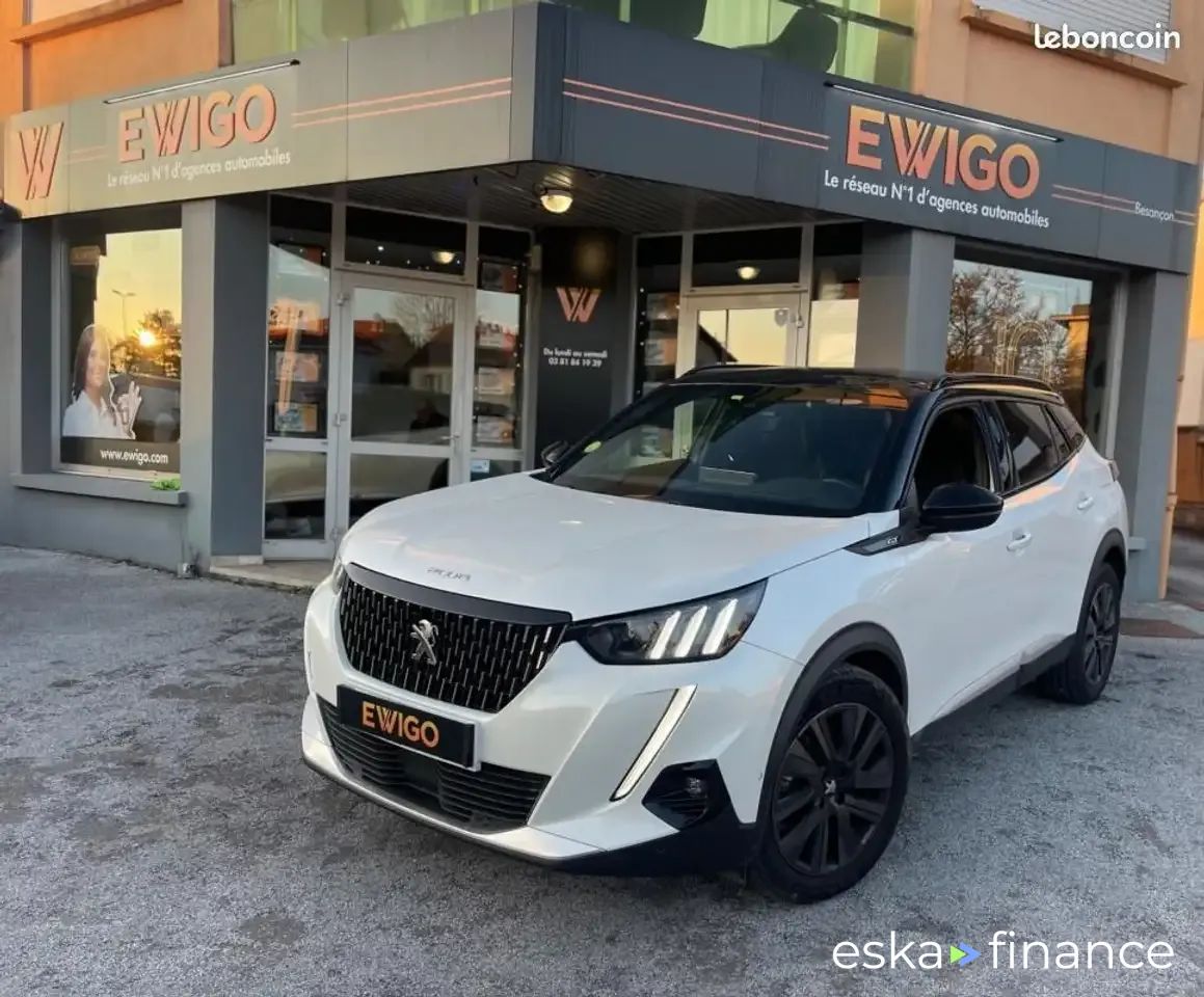 Lízing Hatchback Peugeot 2008 2021