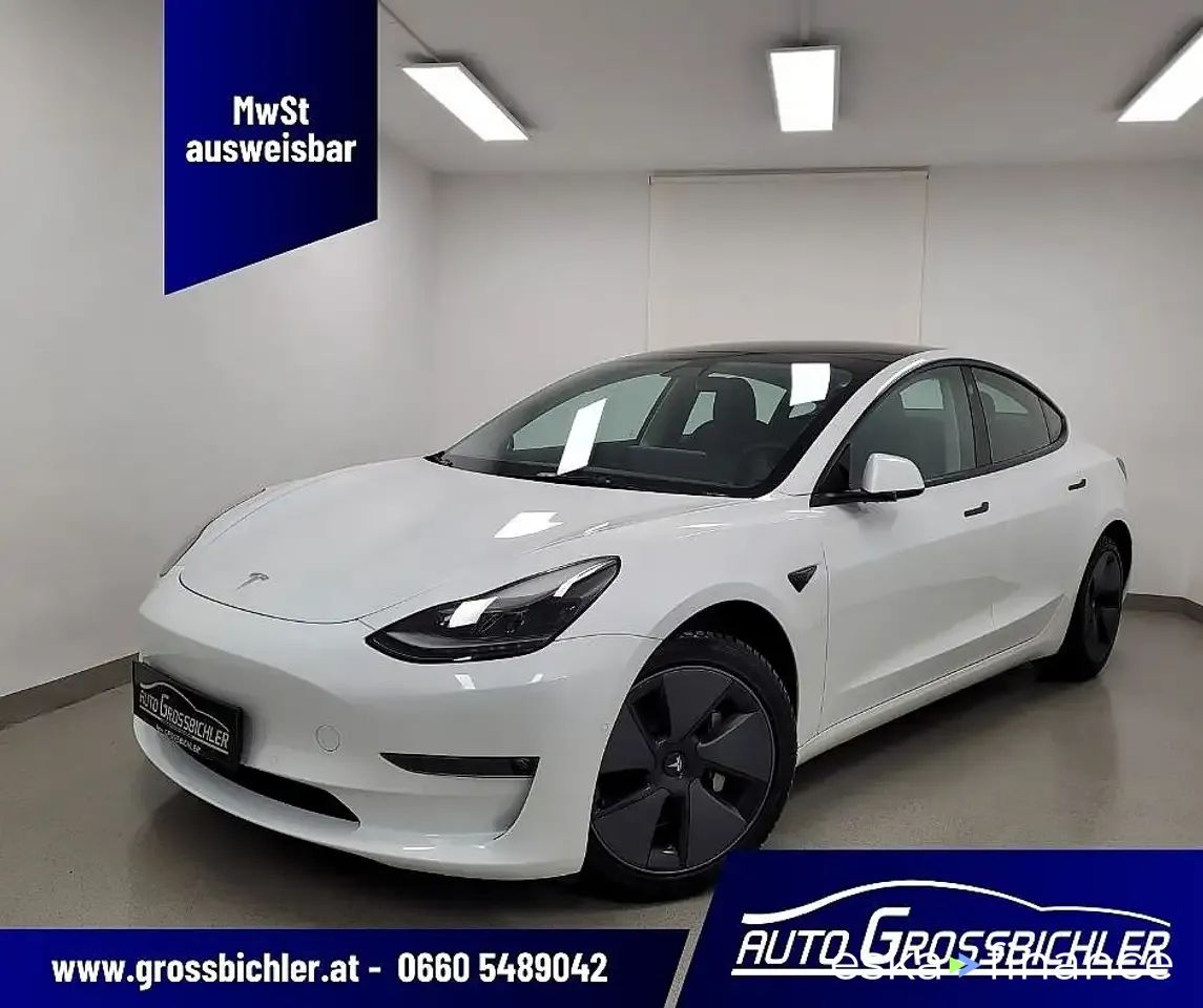 Lízing Sedan Tesla Model 3 2022