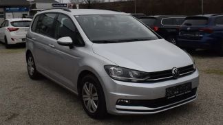 Lízing Hatchback Volkswagen Touran 2021