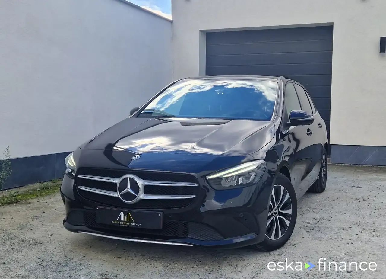 Finansowanie Transport pasażerów MERCEDES B 180 2019