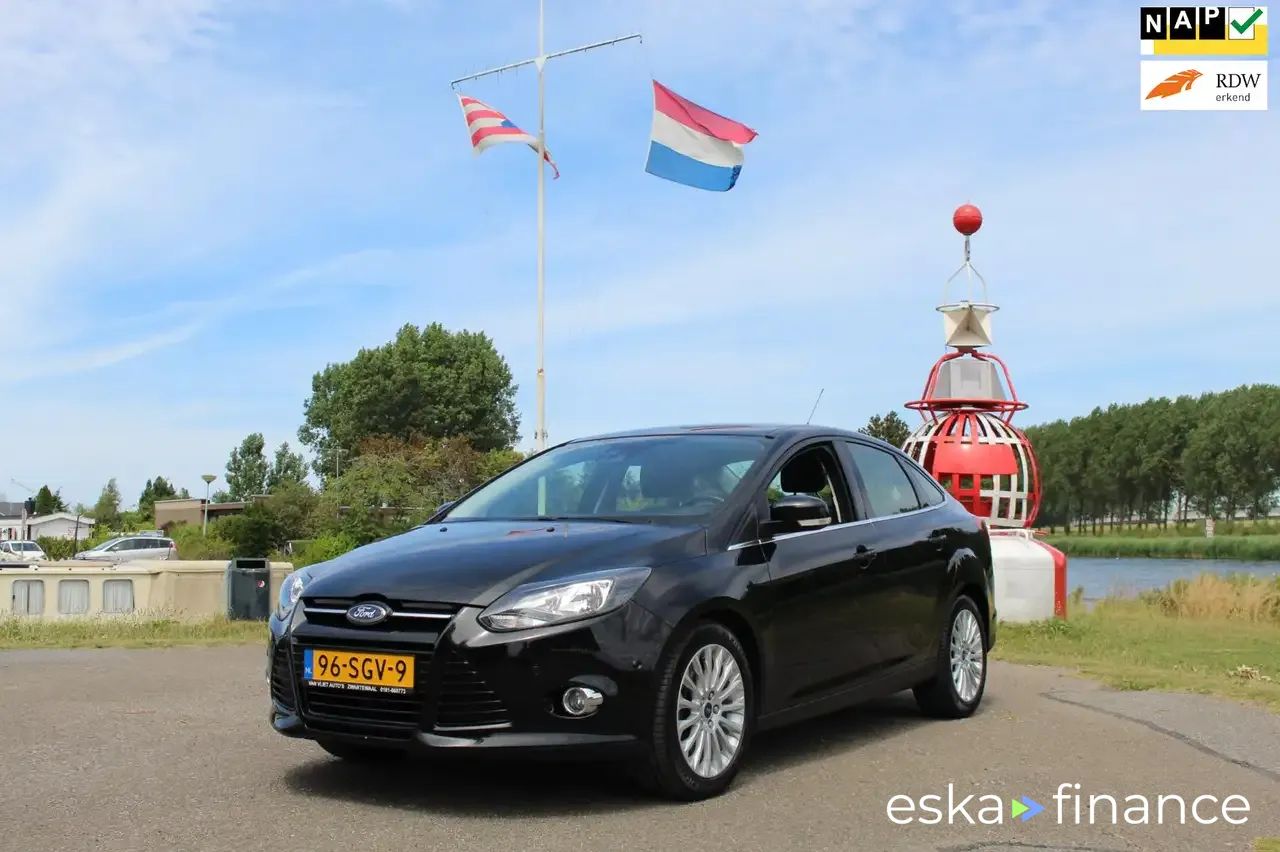 Lízing Sedan Ford Focus 2011