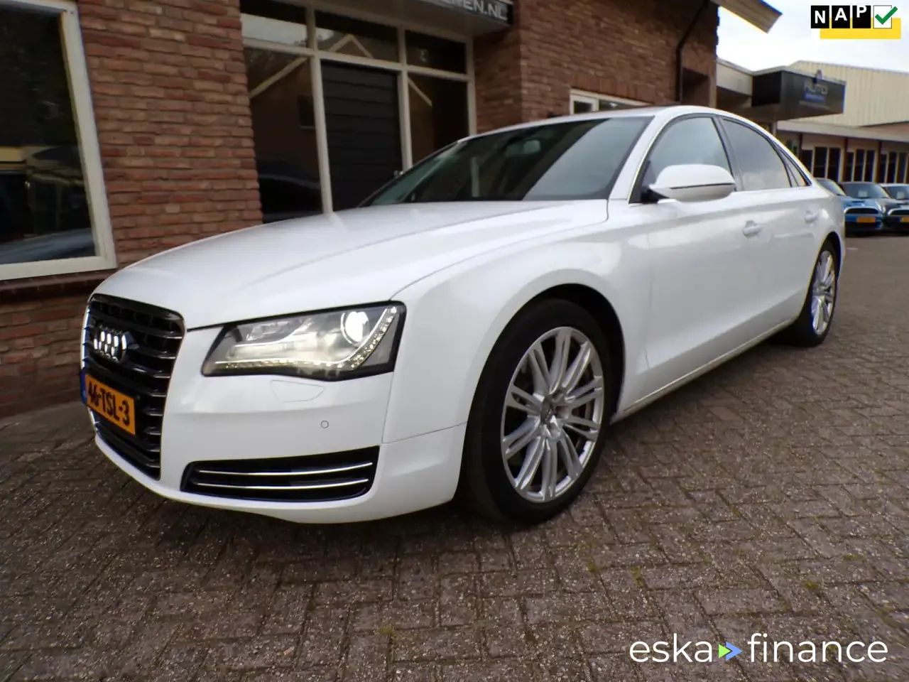 Leasing Sedan Audi A8 2010