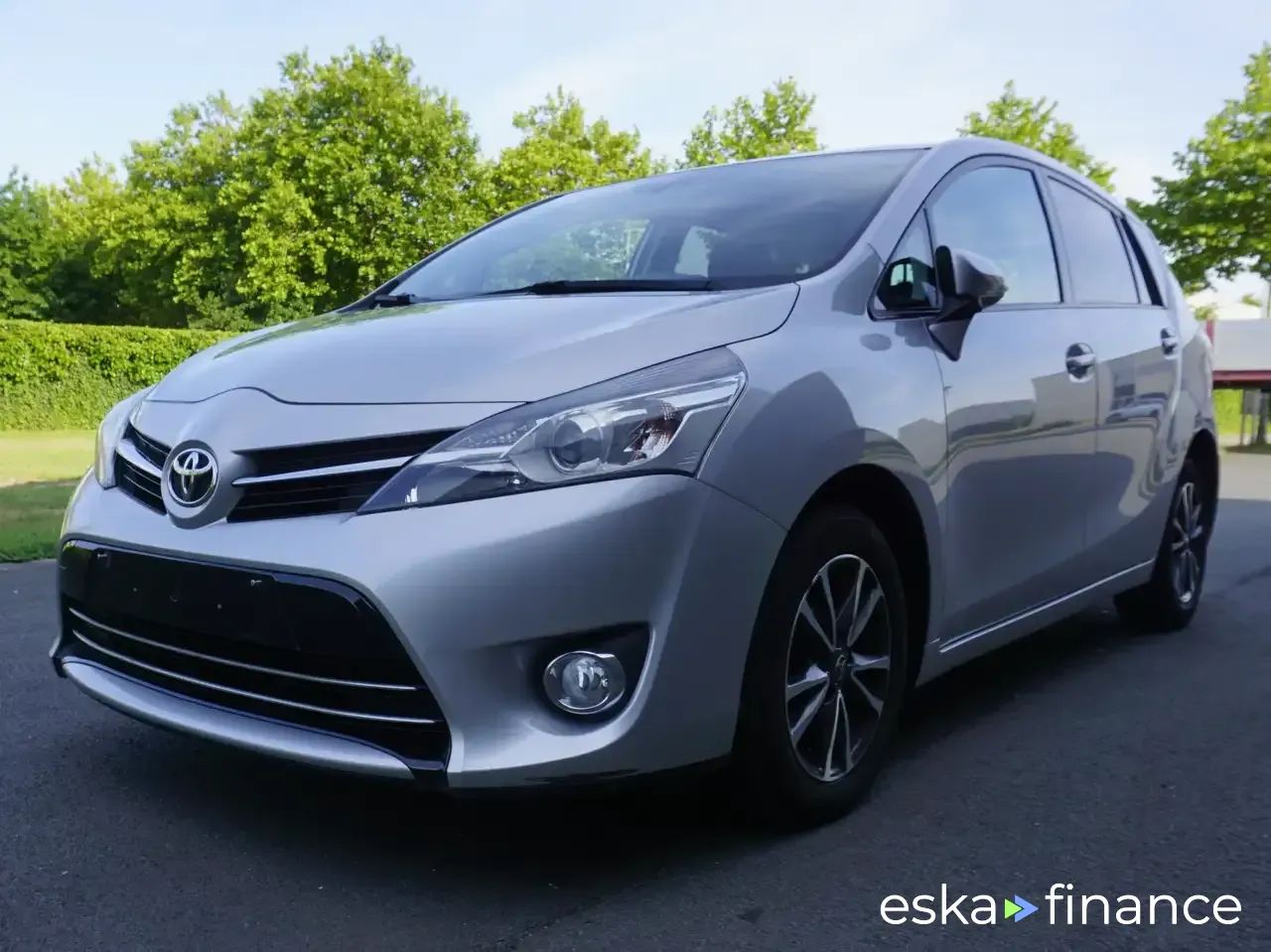 Finansowanie Hatchback Toyota Verso 2014