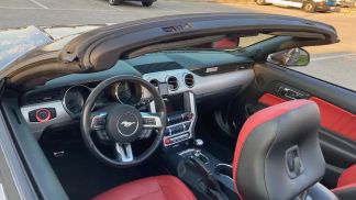 Leasing Convertible Ford Mustang 2017