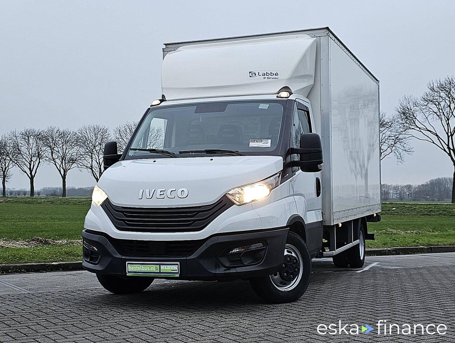 Leasing Closed Box Iveco DAILY 35C16 2022