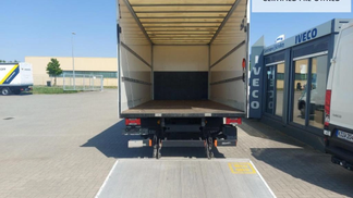 Closed truck Iveco DAILY 2019