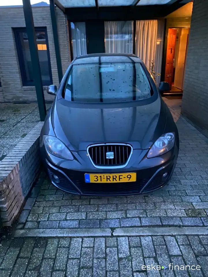 Leasing Hatchback Seat Altea 2011
