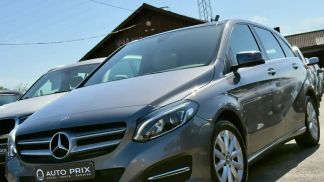 Lízing Hatchback MERCEDES B 180 2016