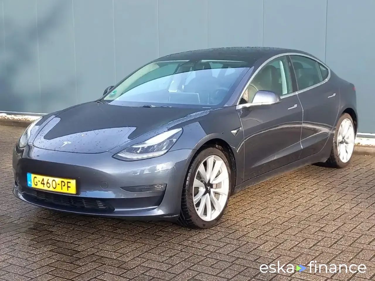 Financování Sedan Tesla Model 3 2019