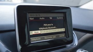 Financování Hatchback MERCEDES B 180 2014