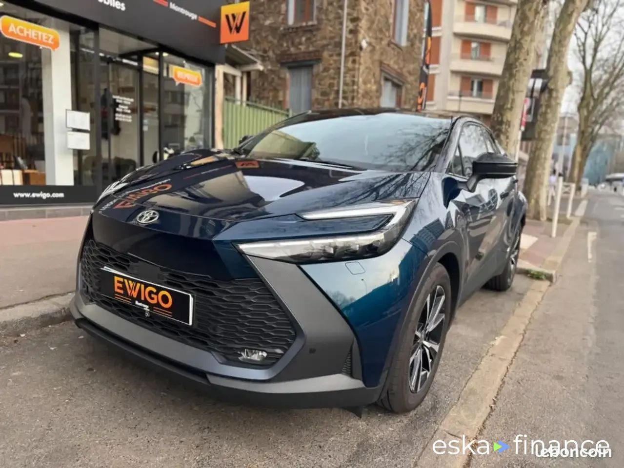 Leasing SUV Toyota C-HR 2024