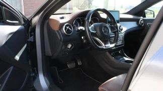 Lízing Hatchback MERCEDES GLA 250 2016
