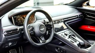 Financování Kupé Aston Martin DB12 2023