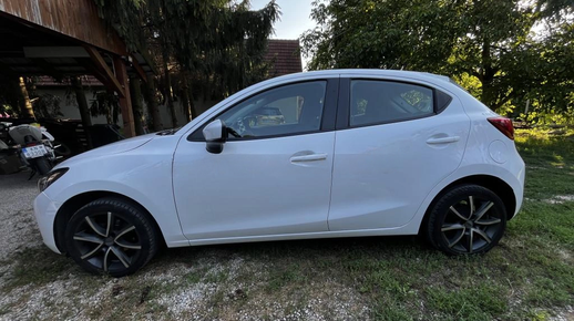 Mazda 2 2019