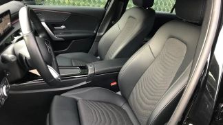 Lízing Hatchback MERCEDES A 180 2024