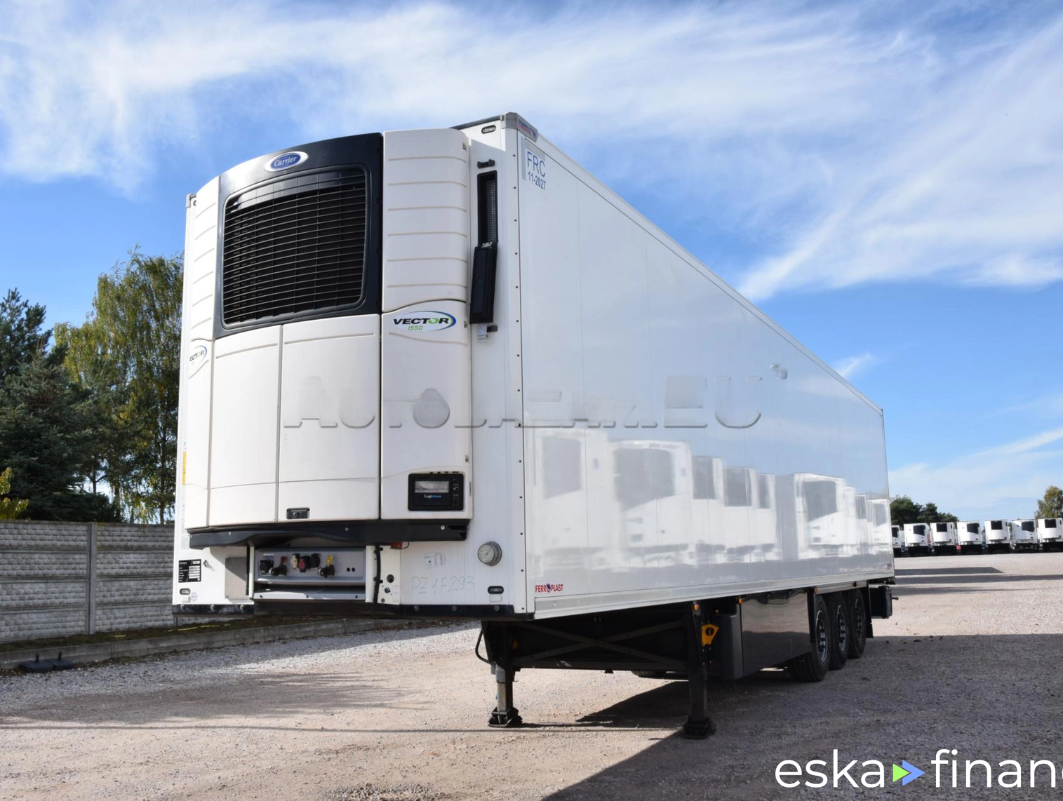 Leasing Semi-trailer THERMO KING SLXI 300 2022