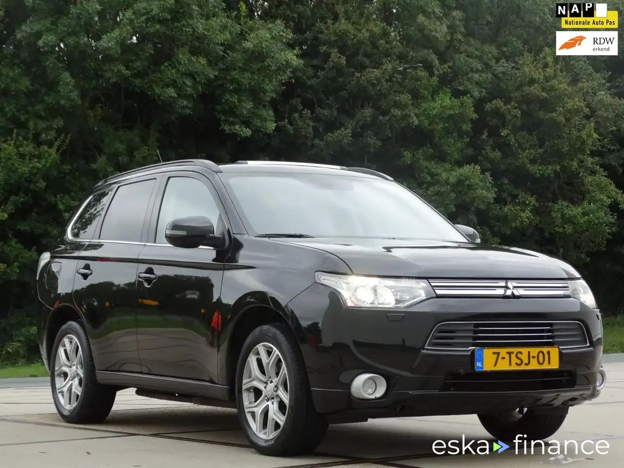 Finansowanie SUV Mitsubishi Outlander 2014