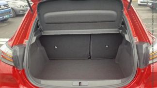Leasing Sedan Peugeot E-208 2024