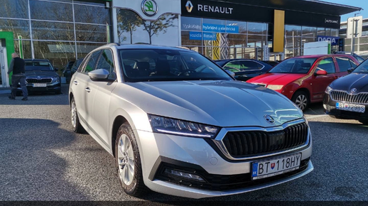 Skoda OCTAVIA COMBI 2022